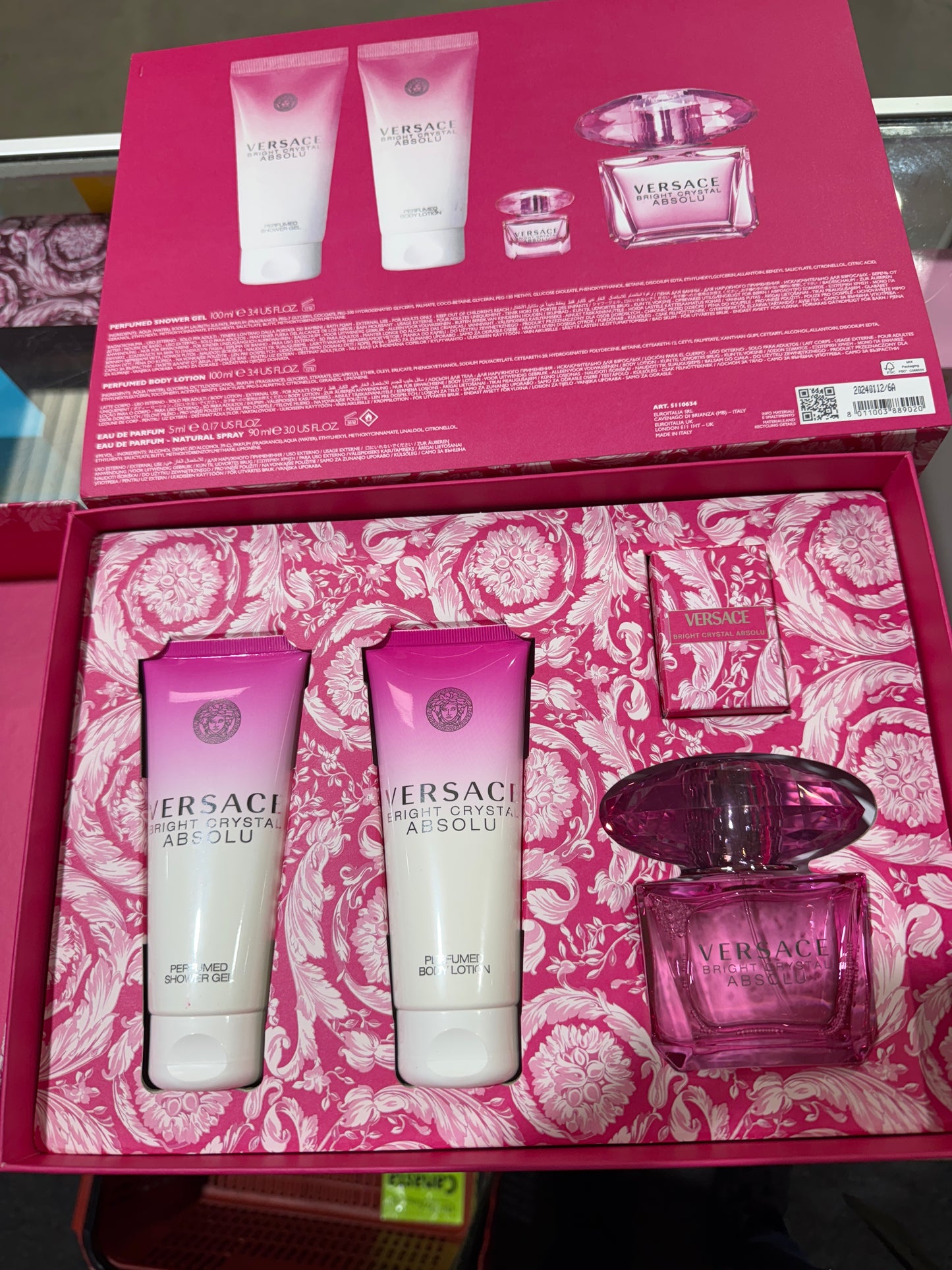 Gift Set Versace Crystal  Absolu 4pc 3.0 oz. EDP By Versace