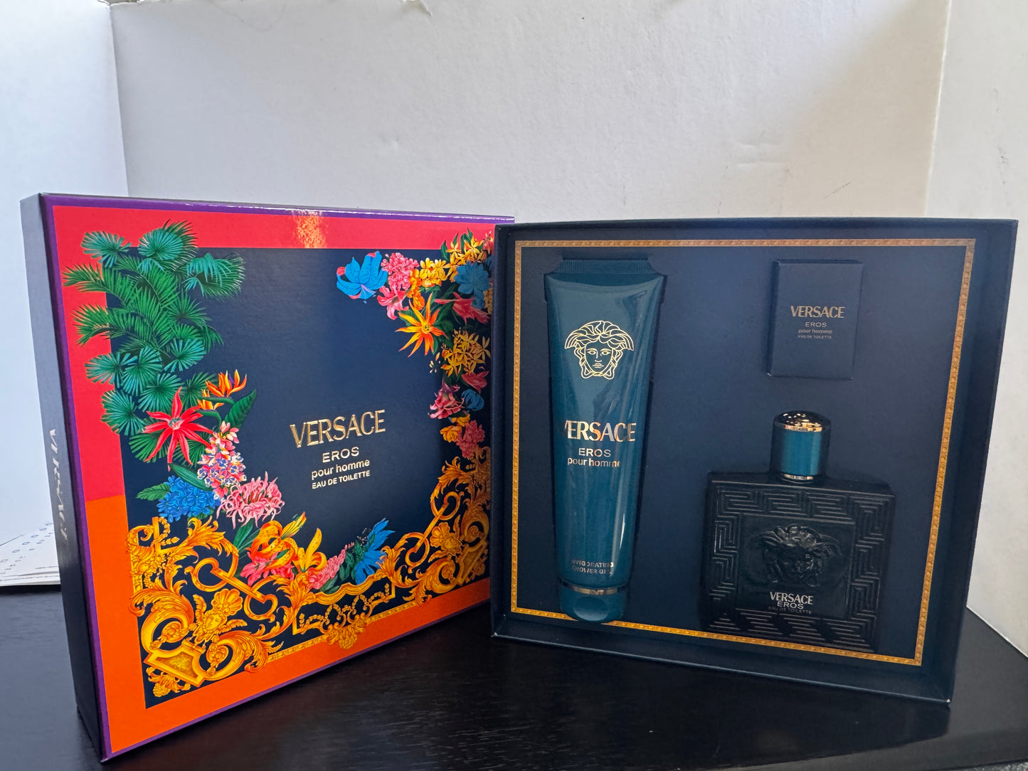 Set Versace Eros 3pc 3.4 oz. EDT + mini + S/G by Versace